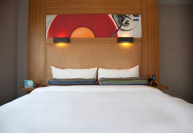 Aloft Brier Creek 06-214.jpg