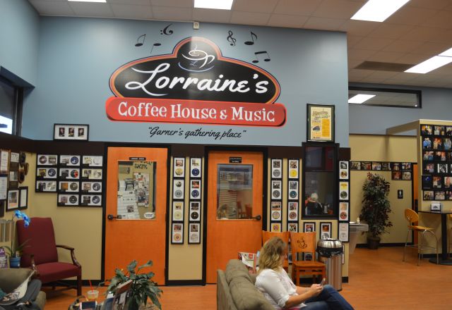 Lorraine Jordan by Tyler Cox in blog 07-206.jpg