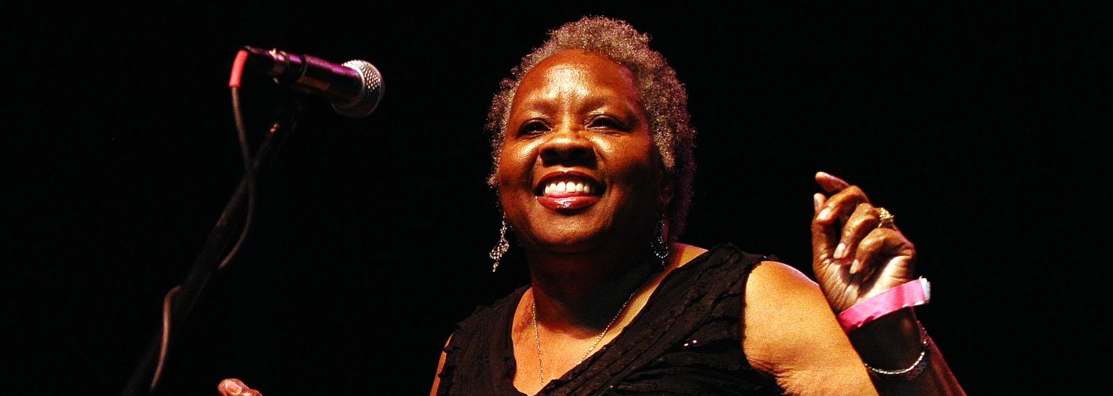 Copy of Live music 16-135.JPG